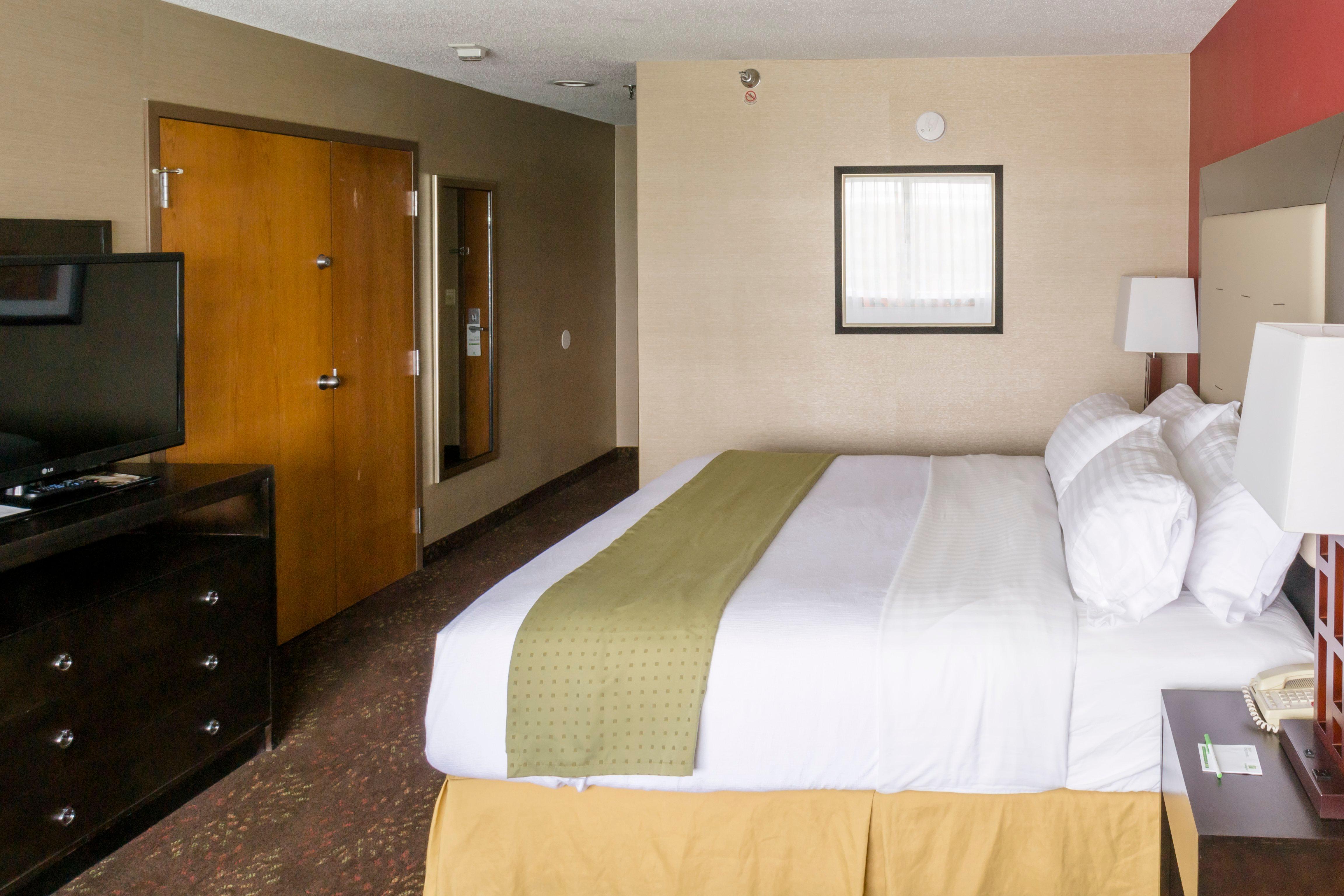 Holiday Inn Express Big Rapids By Ihg Eksteriør billede