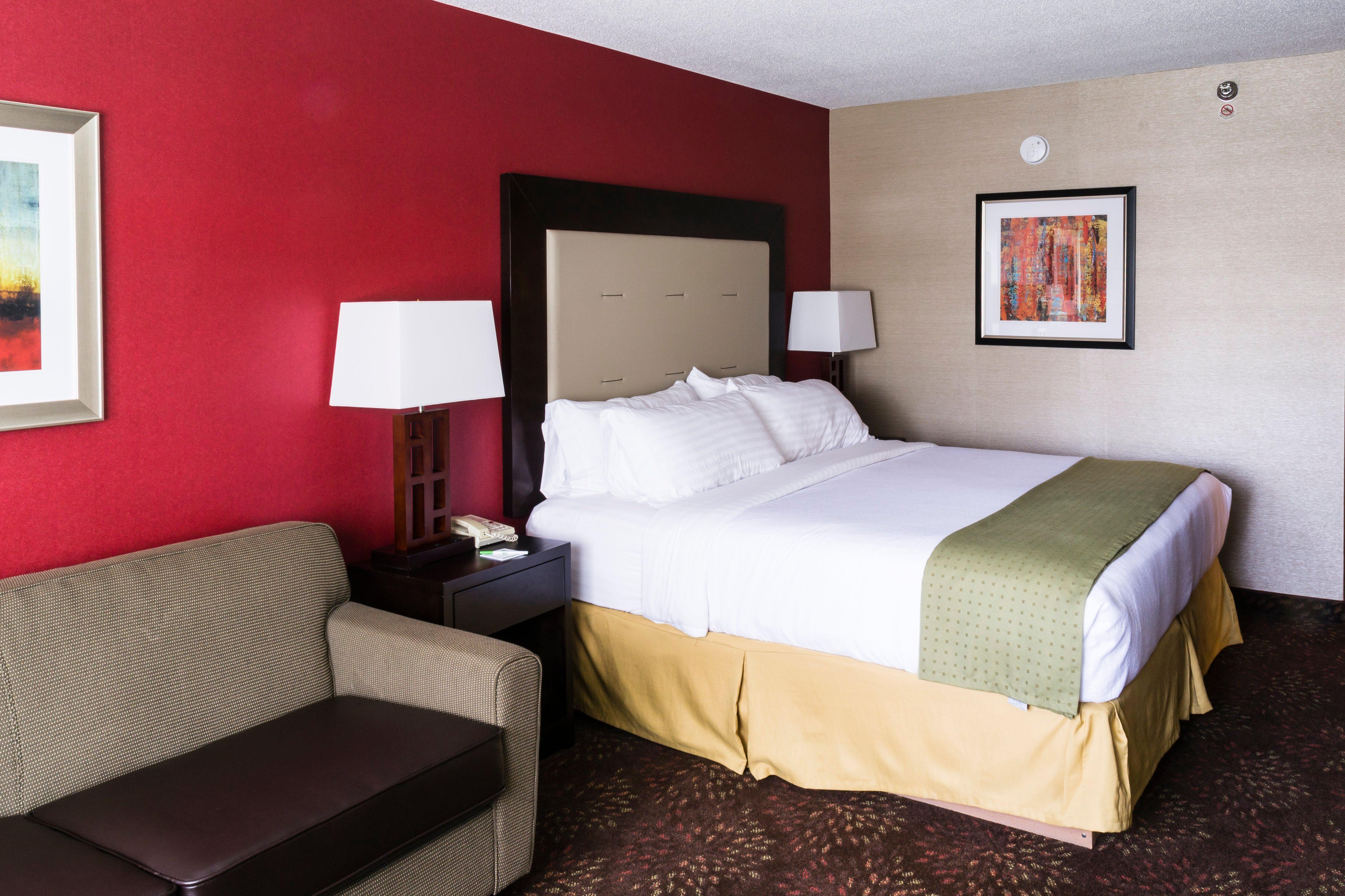 Holiday Inn Express Big Rapids By Ihg Eksteriør billede