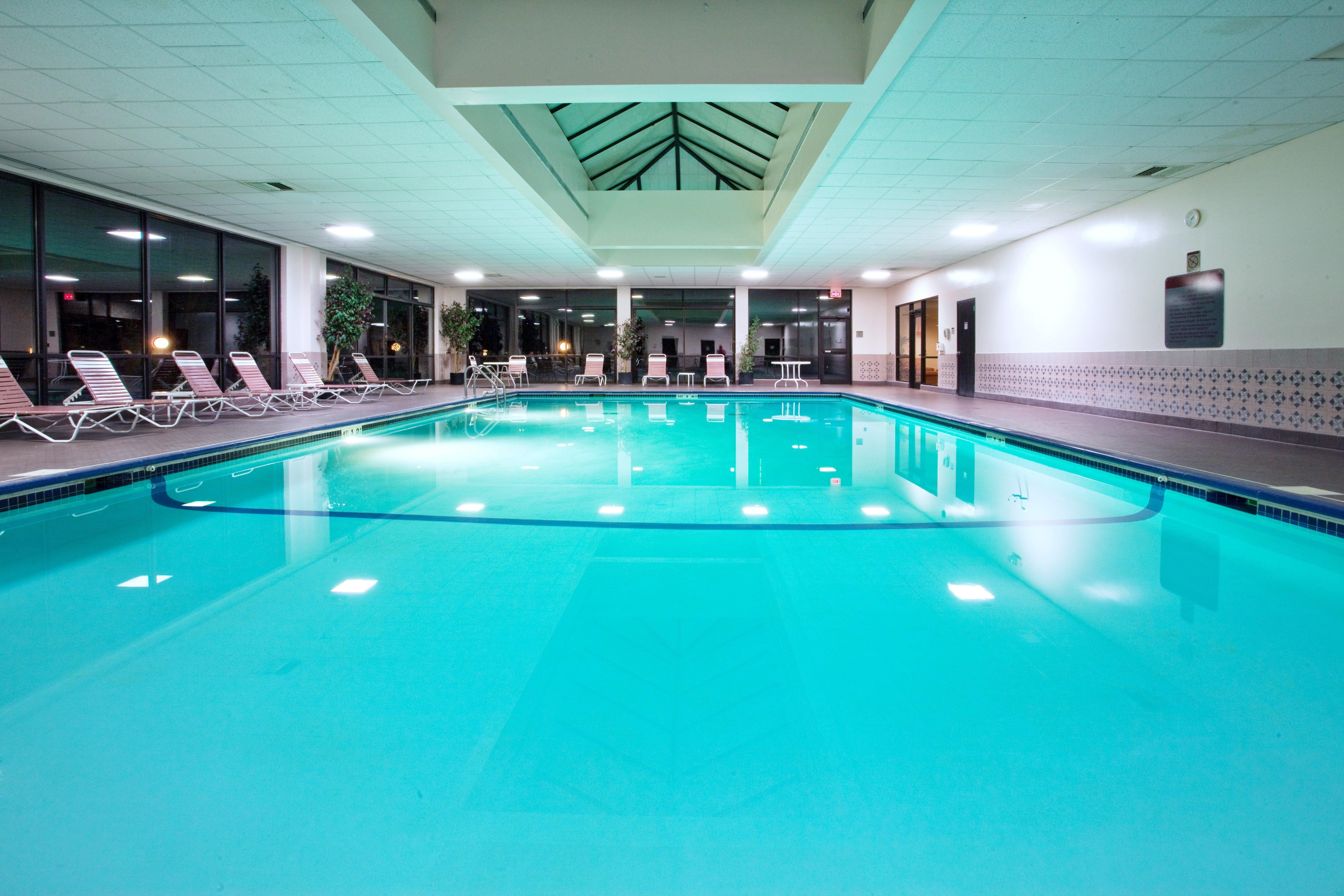 Holiday Inn Express Big Rapids By Ihg Eksteriør billede